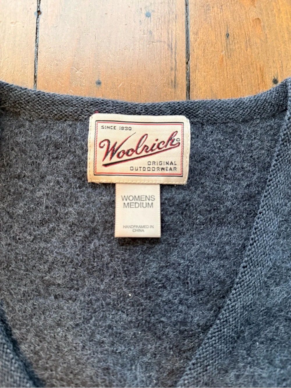 Woolrich Women's Medium Dark Gray Knit Sweater with Cream Label
